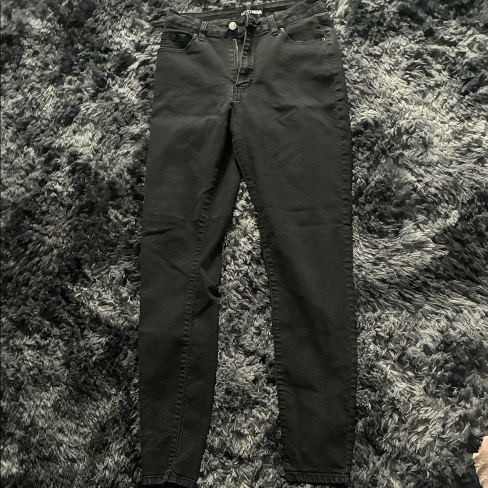 Fashion Nova Black Skinny Jeans
